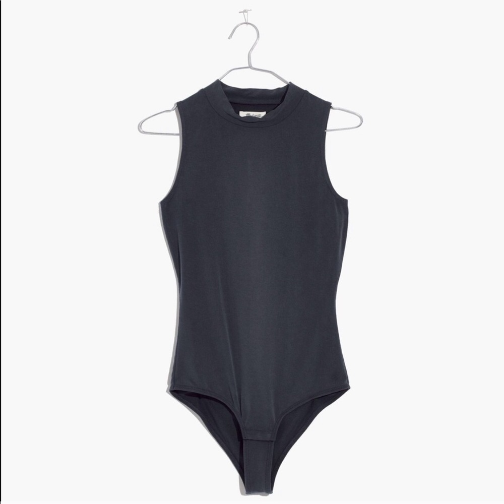 Madewell // Mock Neck Sleeveless Bodysuit - Picture 2 of 5